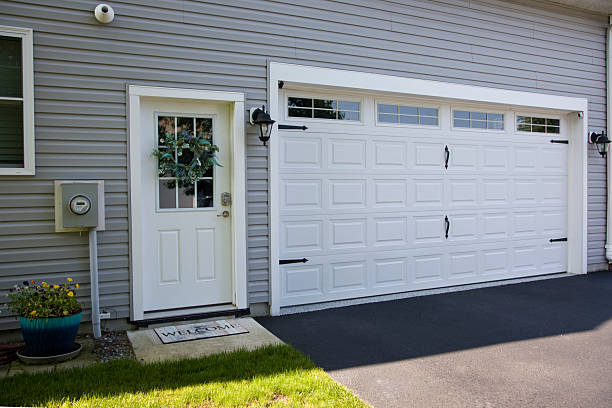 24/7 Emergency Garage Door Panel Replacement experts in Lamoille County County, VT